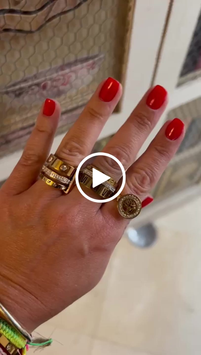 Customer video review of Anel Classic Inspiração Banhado em Ouro 18k