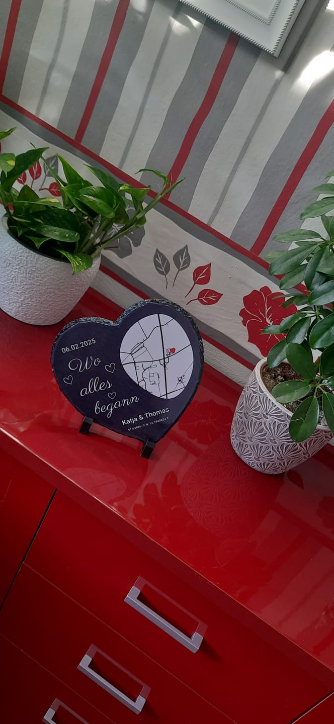 Customer photo review of Wo alles begann - Personalisiertes Schieferherz (15x15)