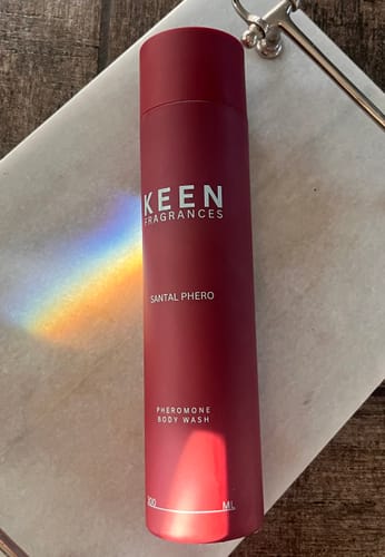 Customer photo review of SANTAL PHEROMONE BODY WASH