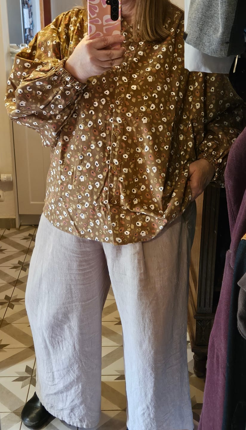 Customer photo review of Blouse Miléna -  velours milleraies Savane