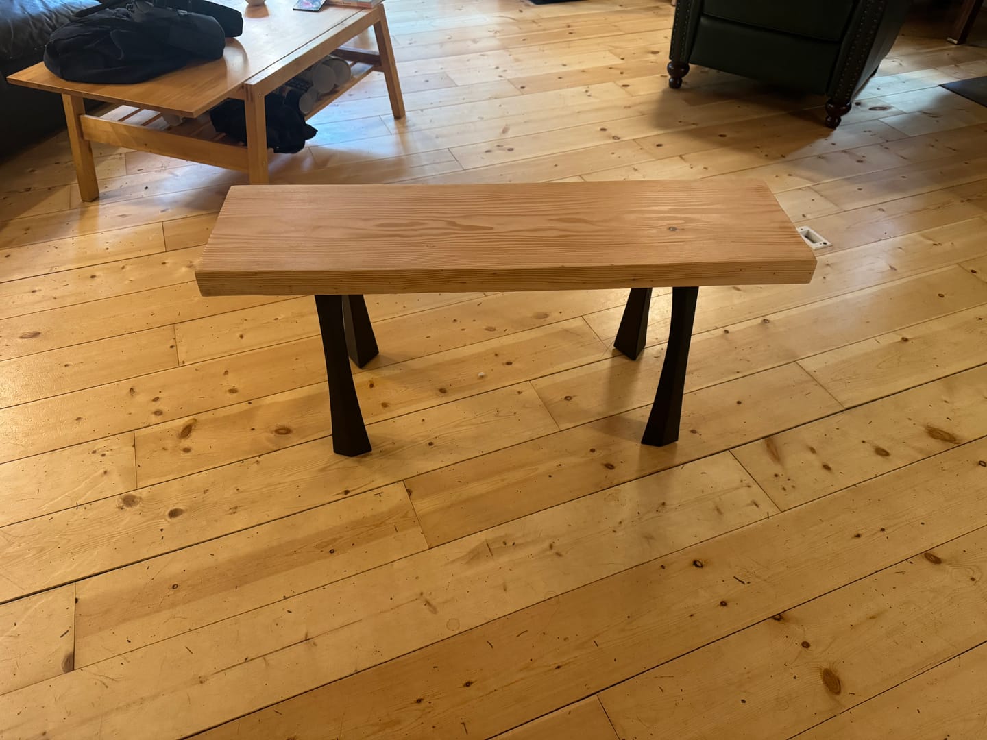Customer photo review of Bench Legs 116 Nura 16.2" H Minimalist Modern Style