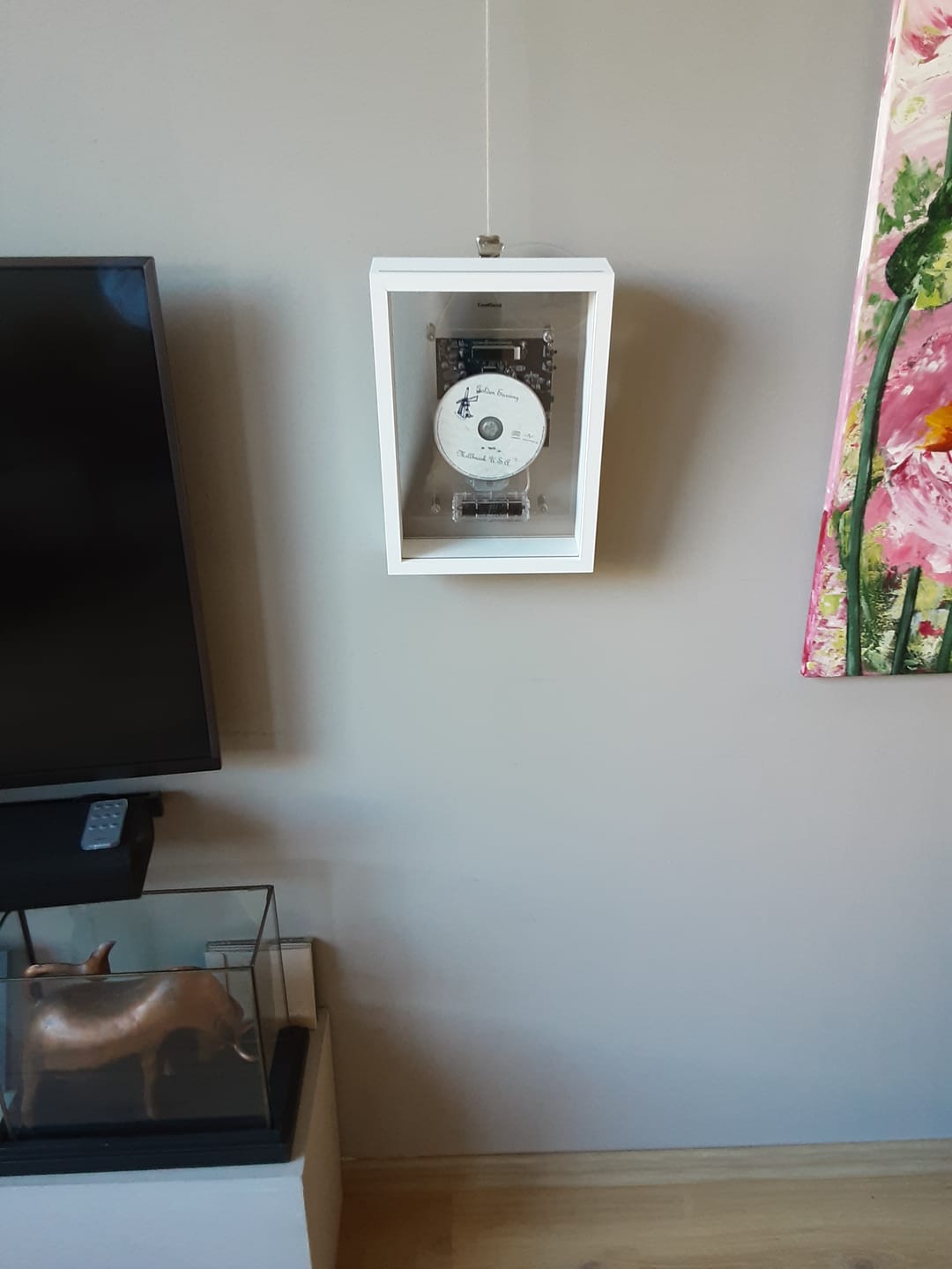 Customer photo review of M1 Music Frame CD Player