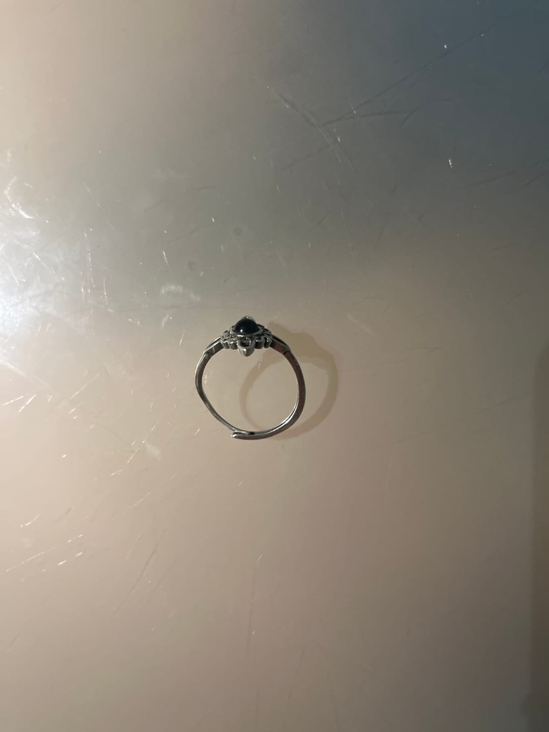 Customer photo review of Bague Ajustable "Énergie Mystique" - Noeud de Sorcière & Obsidienne