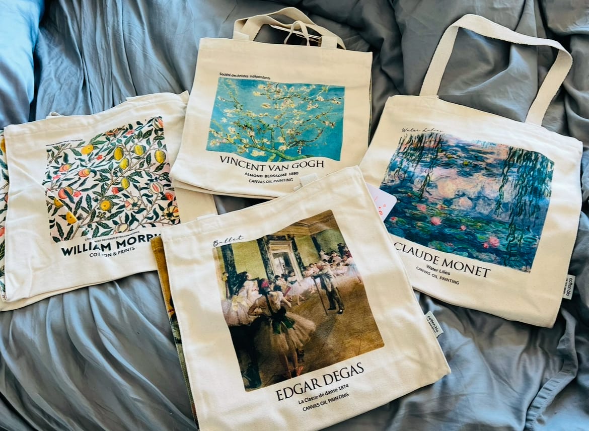 Customer photo review of Edgar Degas "La Classe de danse" - Tote Bag