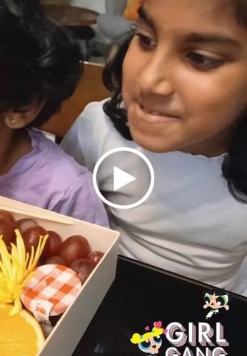 Customer video review of Subang Jaya Signature Cheese Fruit Grazing Platter (Available in S, M & L size)