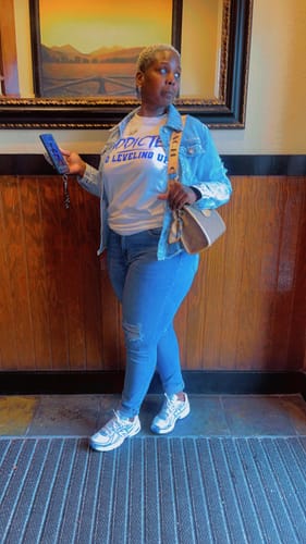 Customer photo review of Addicted To Leveling Up T-Shirt (White Shirt/B Royal Print)