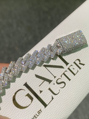 Customer photo review of 10MM 2 Rows Full VVS Moissanite Edge Cuban Link Chain