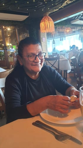 Customer photo review of Tu Historia en Música – Emoción Garantizada
