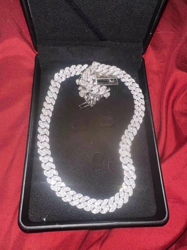 Customer photo review of 13MM Trapezoid VVS Moissanite EDG Cuban Link Chain
