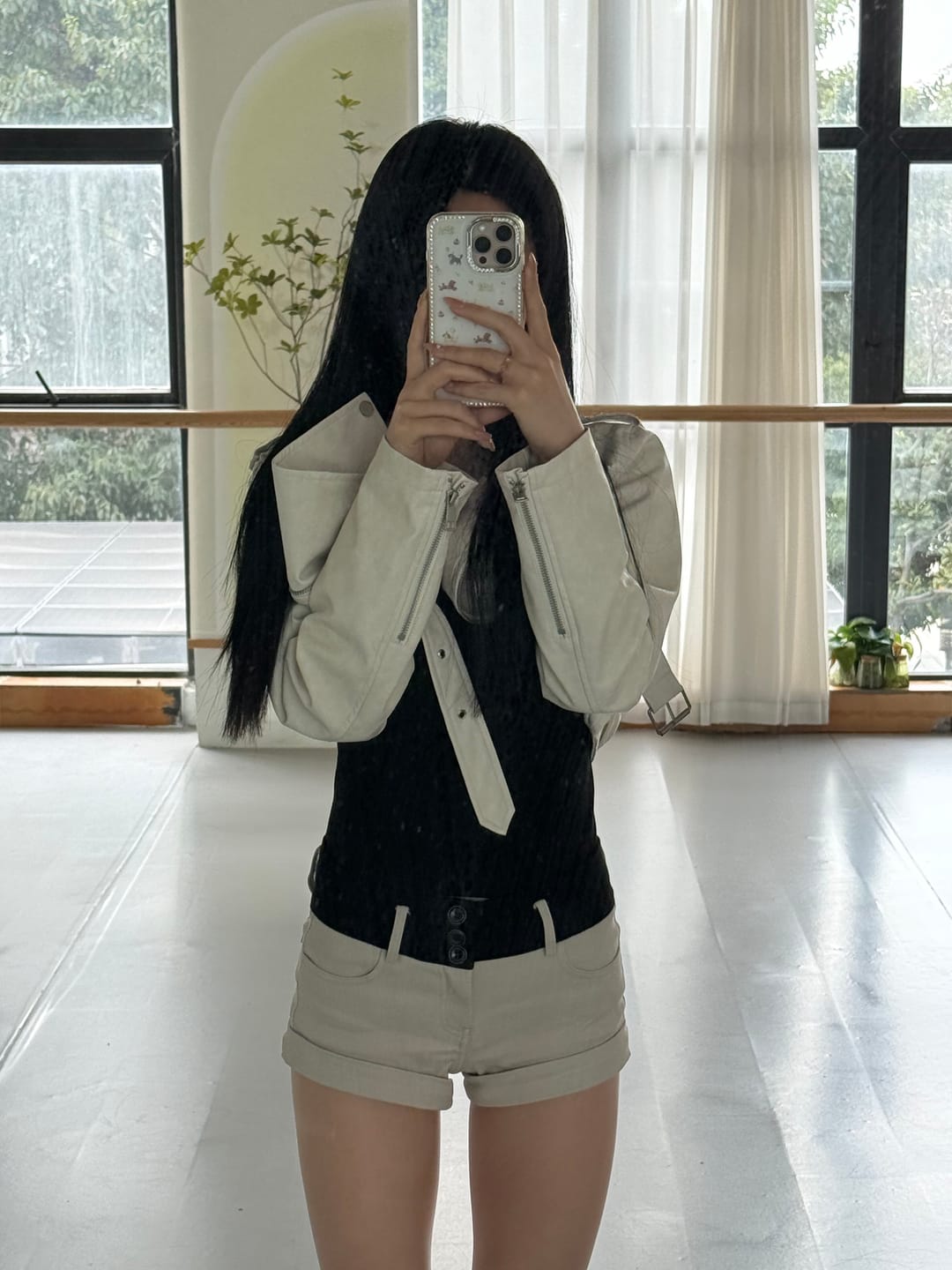 Customer photo review of WARDEN EDGE Minimal Logo Vest & Structured Waist Shorts Set