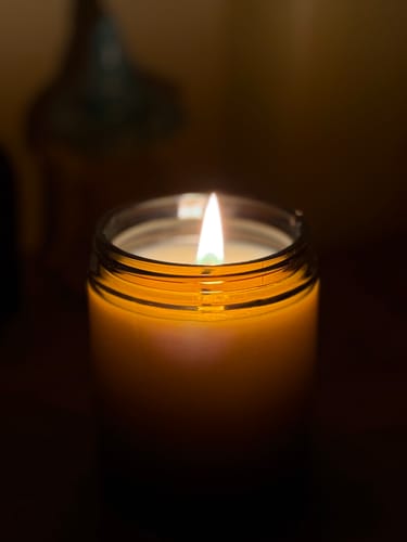 Customer photo review of Pote frasco velas vidrio ámbar 240 ml tapa dorada