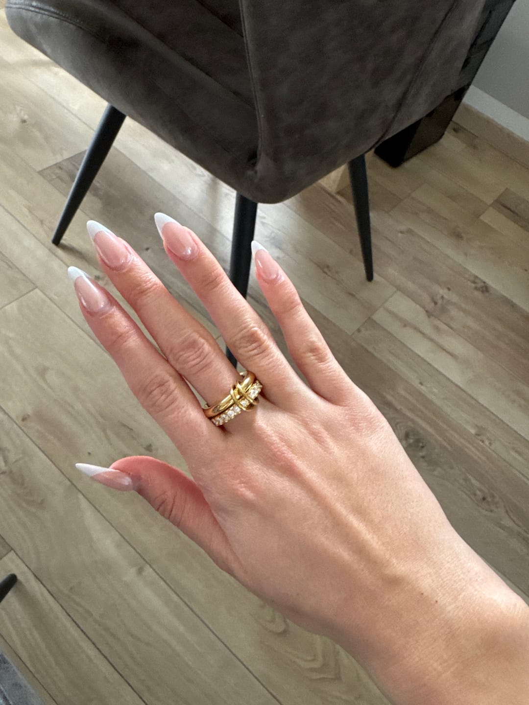 Customer photo review of Pave Infinity Flow Ring 18K Vergoldet
