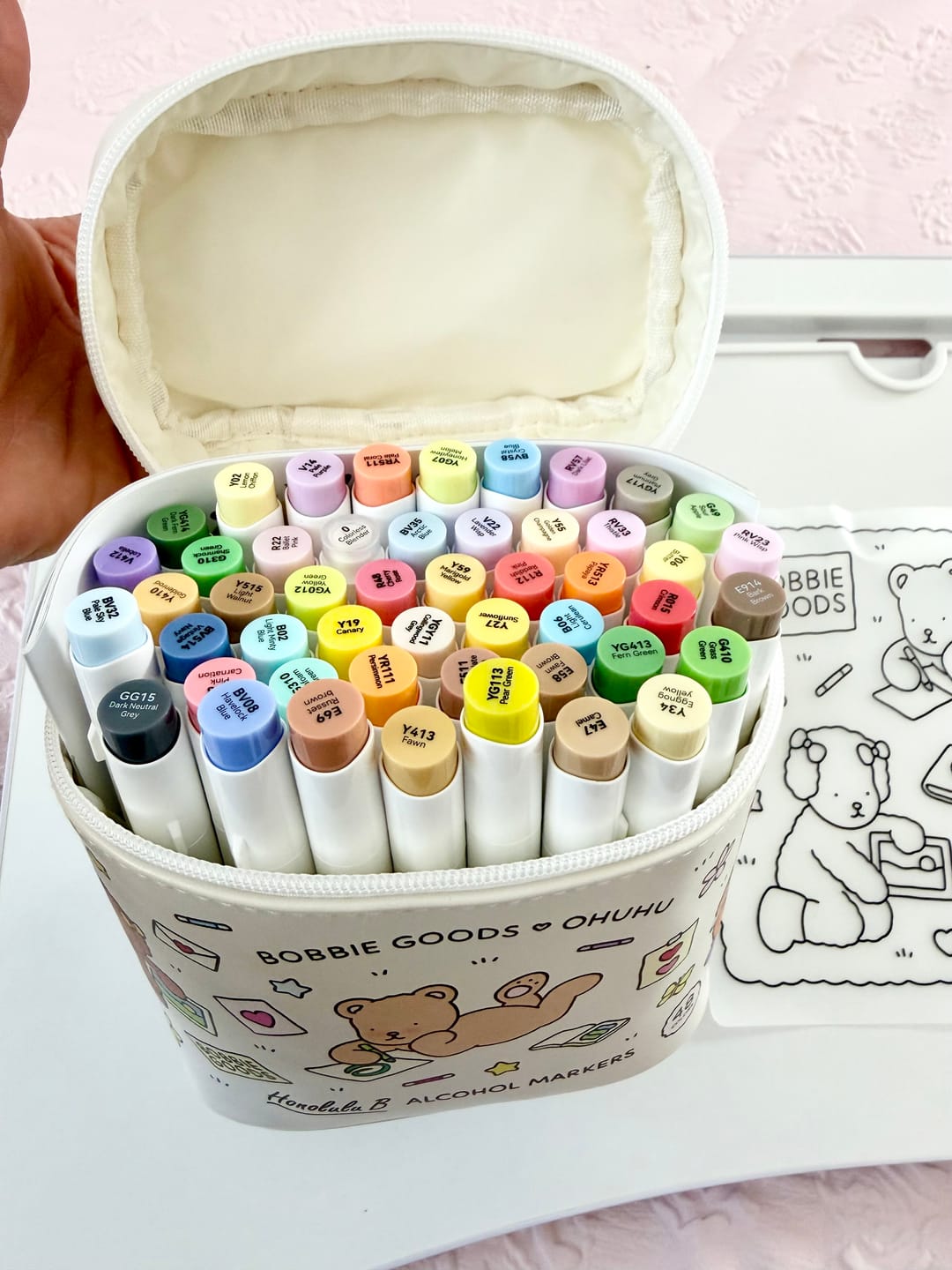 Customer photo review of Ohuhu Oahu 320 Colors Dual Tips Alcohol Art Markers, Fine & Chisel (New Color Codes)