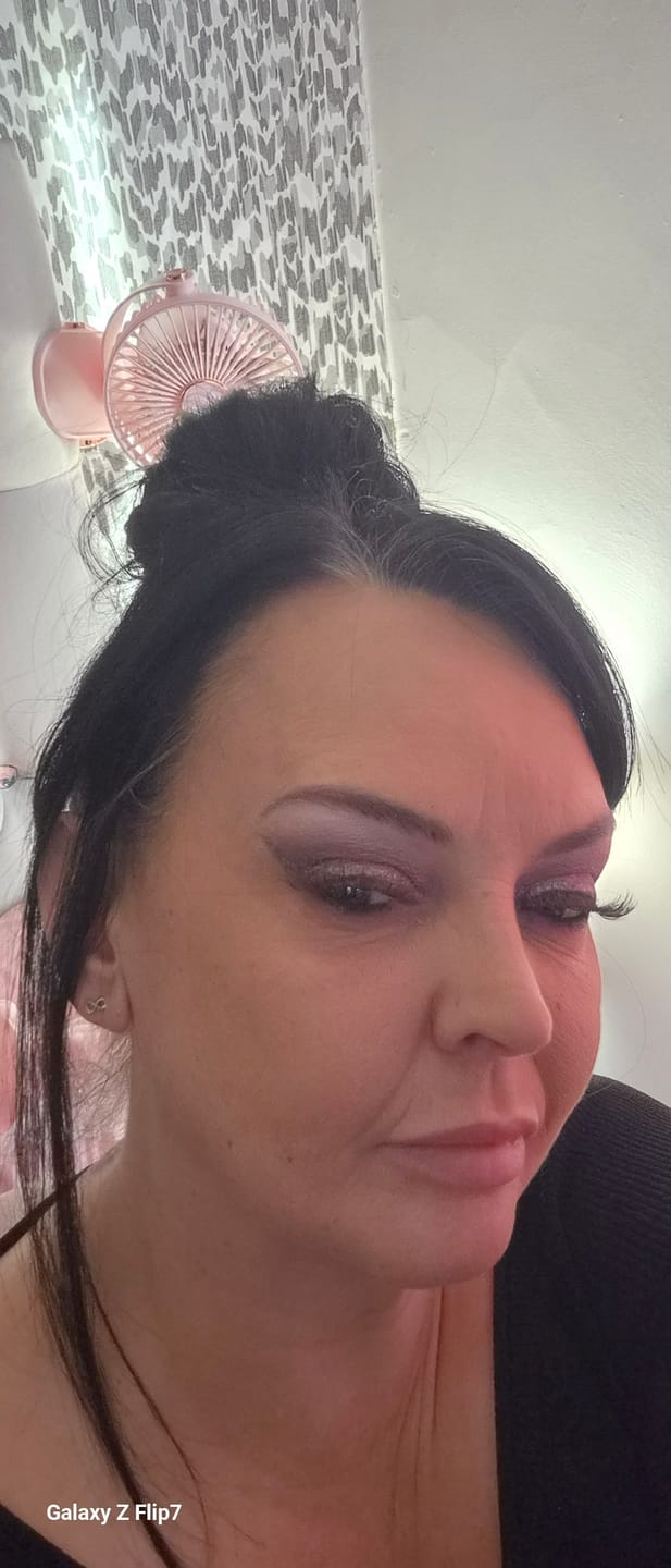Customer photo review of P.Louise Tinted Eyebrow Gel