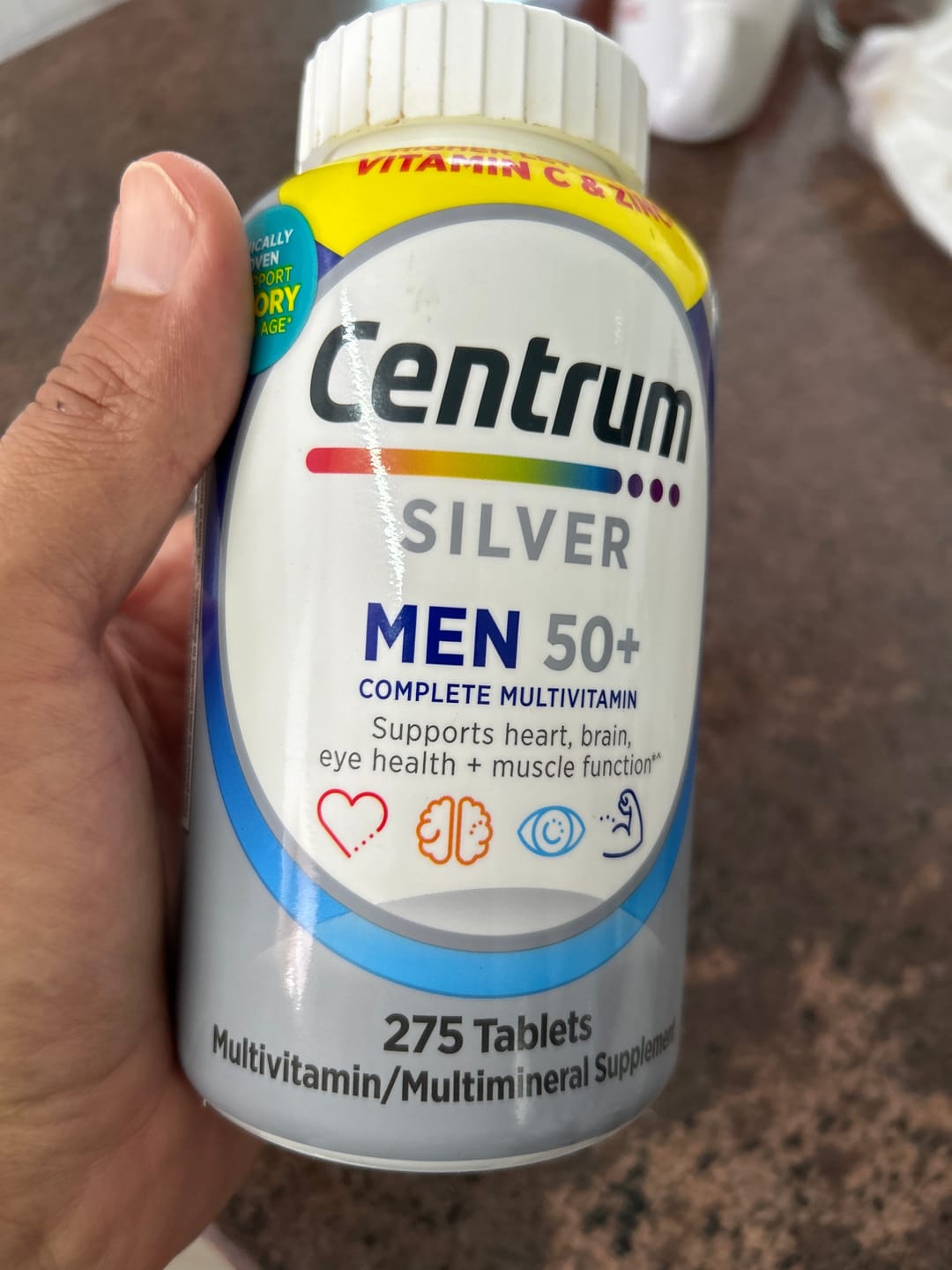 Customer photo review of Centrum Silver - Multivitamina para Homens acima de 50 anos (275 Caps)