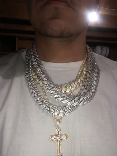 Customer photo review of 15MM 20MM 5A+ Diamond Cuban Chain