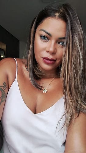 Customer photo review of Lace Front HD Cassandra Luzes - Repartição Livre 13x4