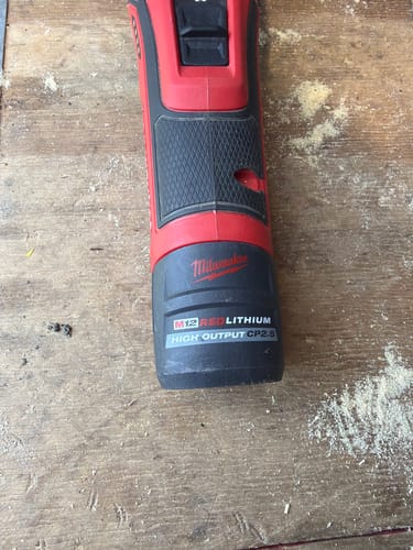 Customer photo review of Milwaukee 48-11-2425 M12™ REDLITHIUM™ HIGH OUTPUT™ CP2.5 Battery Pack