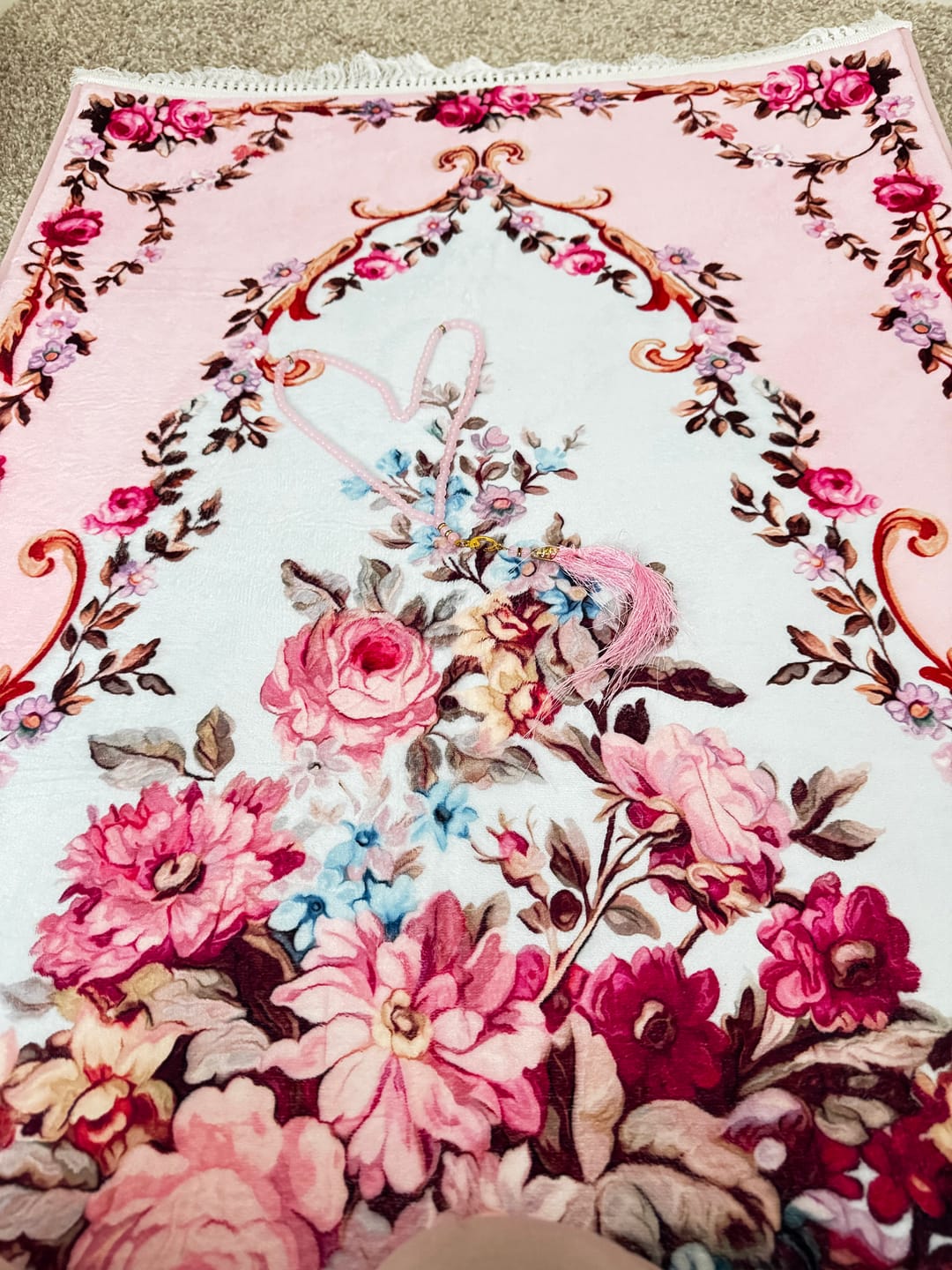 Customer photo review of Rosy Rehma Padded Prayer Mat