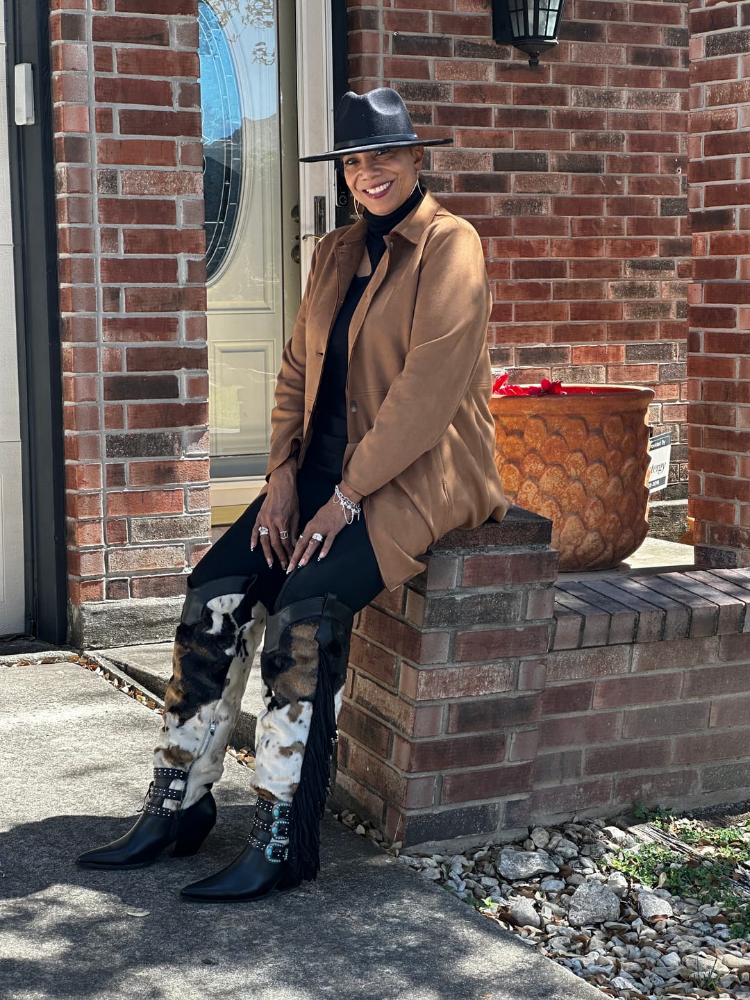 Customer photo review of GWAYNE-BLACKMULTI COW PRINT WESTERN BOOT