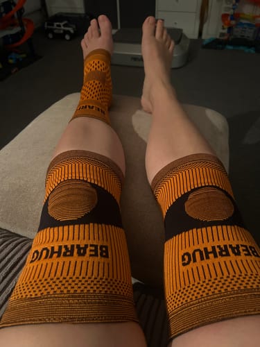 Customer photo review of Pair of Knee Compression Support Sleeves For Arthritic Pain Relief & Recovery