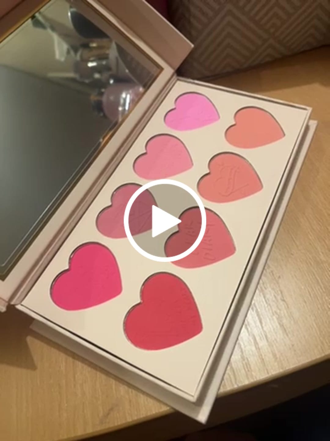 Customer video review of P.Louise My First Blush Palette