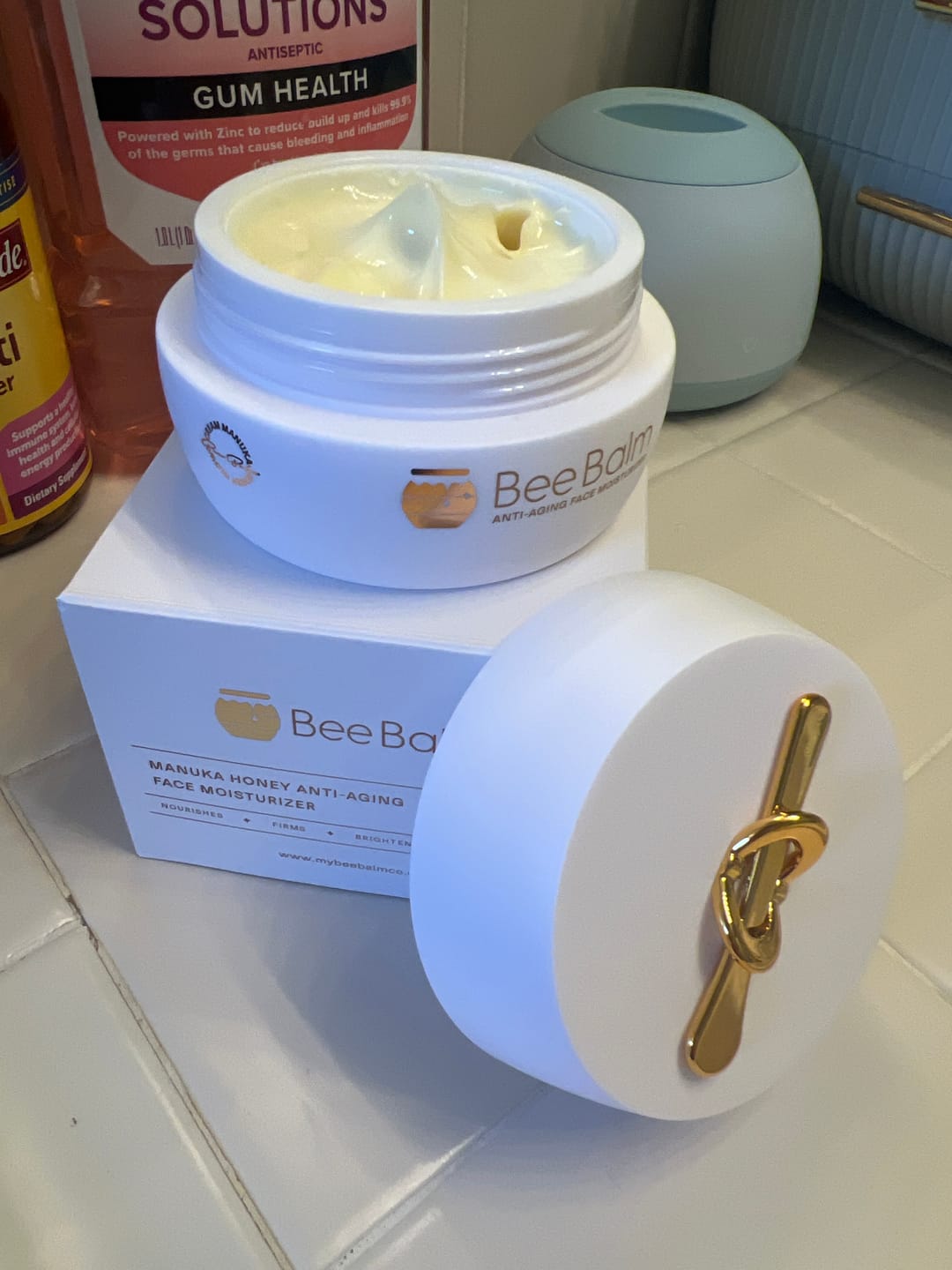 Customer photo review of Manuka Honey Anti-Aging Face Moisturizer with Retinol (0.5%) 50ml