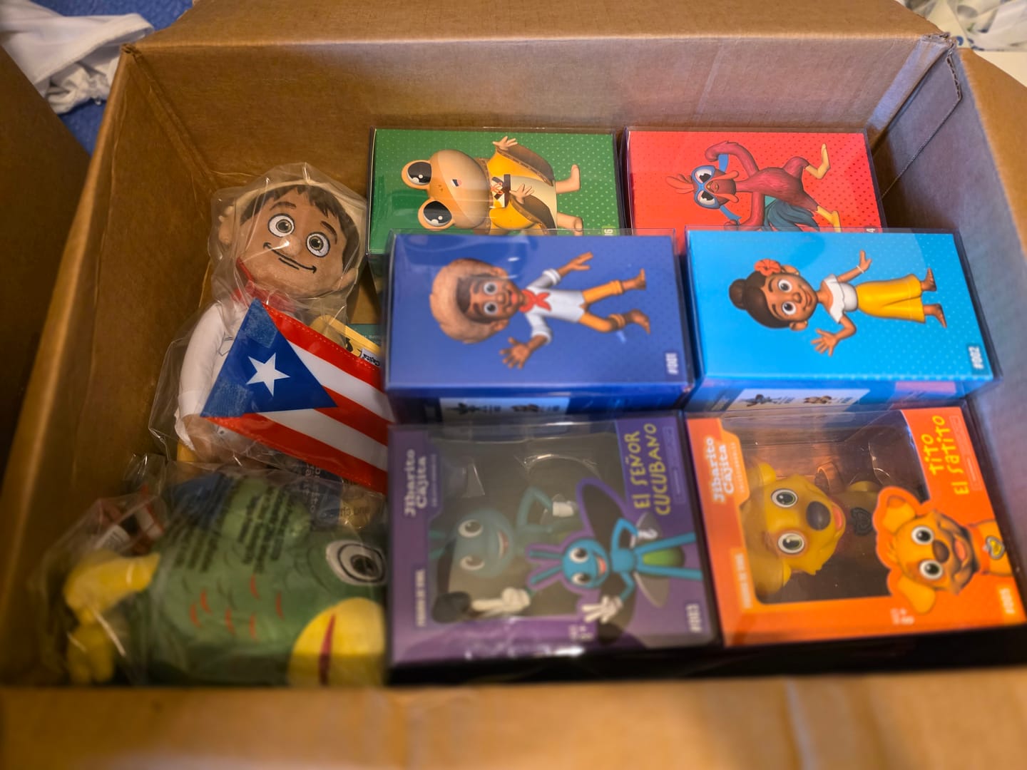 Customer photo review of Tito El Satito | Figura de Vinil Coleccionable