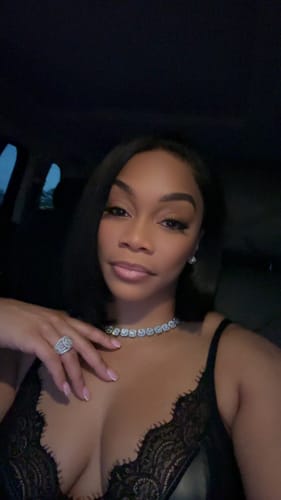 Customer photo review of Eternal Glow Necklace