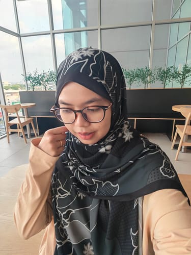 Customer photo review of Batik Shawl (Malam)