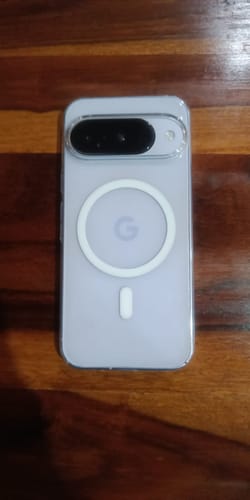 Reviewer's Anti Yellow Magsafe Clear Case on a Google Pixel phone, showing the visible white MagSafe ring.