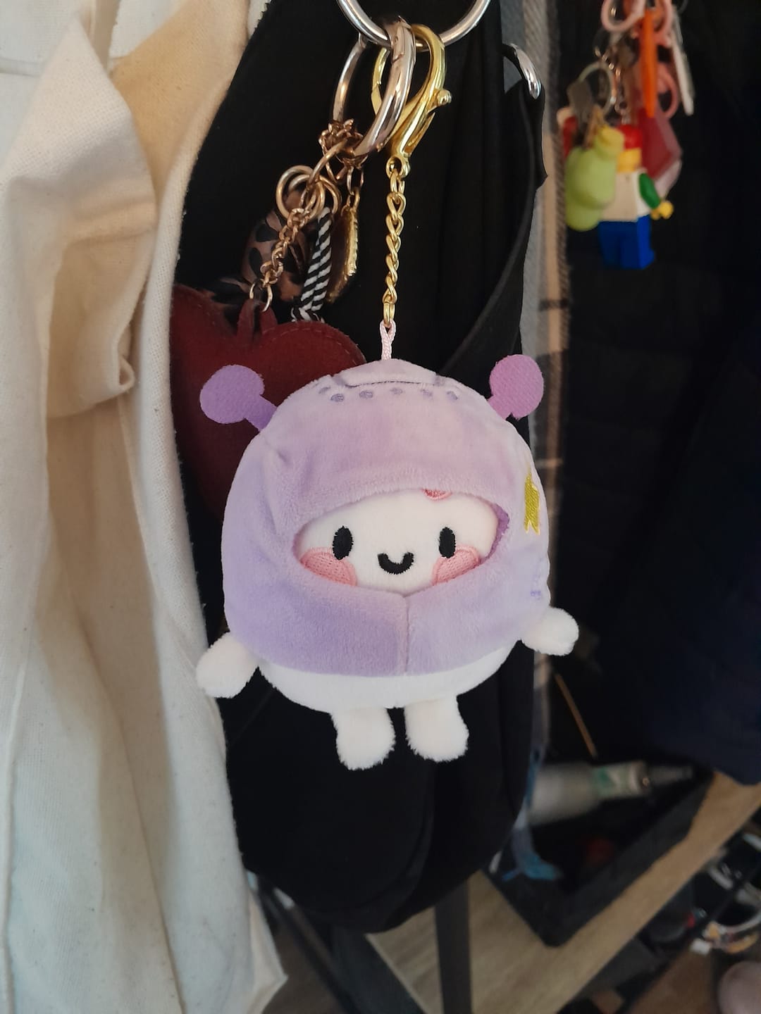 Customer photo review of Marshie Astronaut Plush Keychain | Kawaii Space Character Keychain