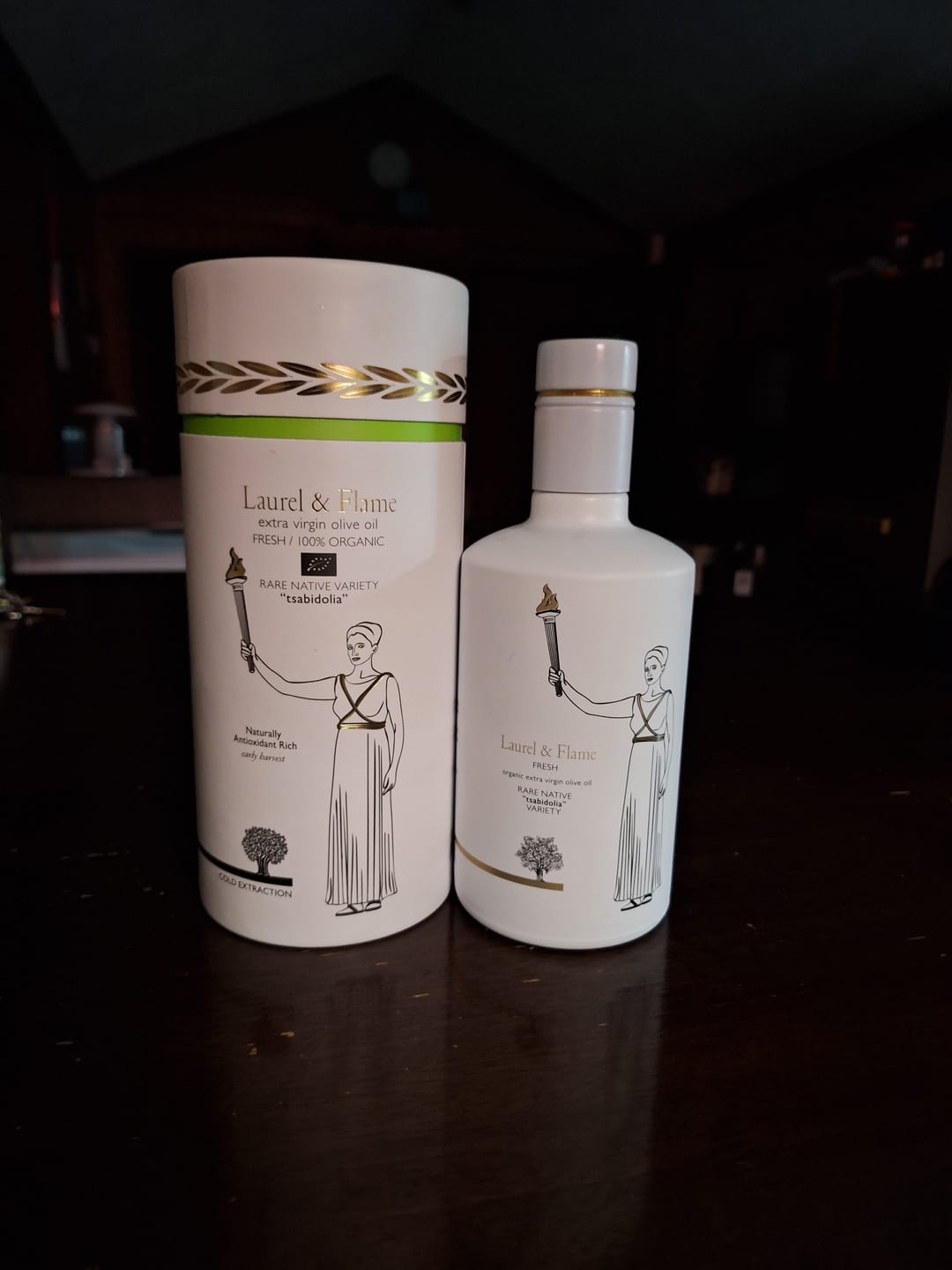 Customer photo review of Laurel & Flame Fresh Tsabidolia Organic Extra Virgin Olive Oil, 16.9 fl oz