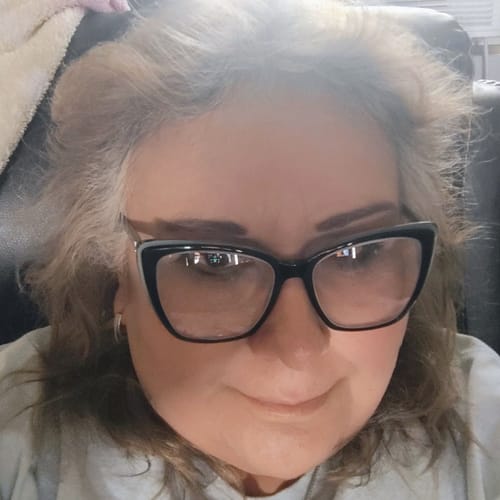 Customer photo review of Wendy's Hair, Skin & Nails