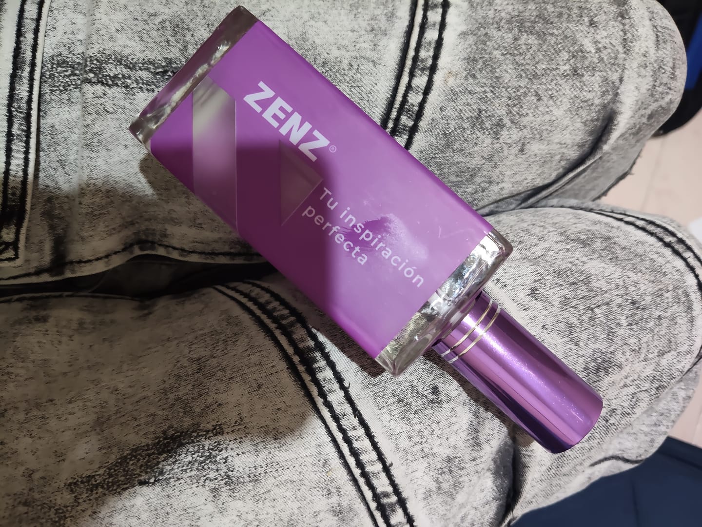 Customer photo review of Perfume Tendencia D REVE- Inspirado en REM DE ARIANA zenz