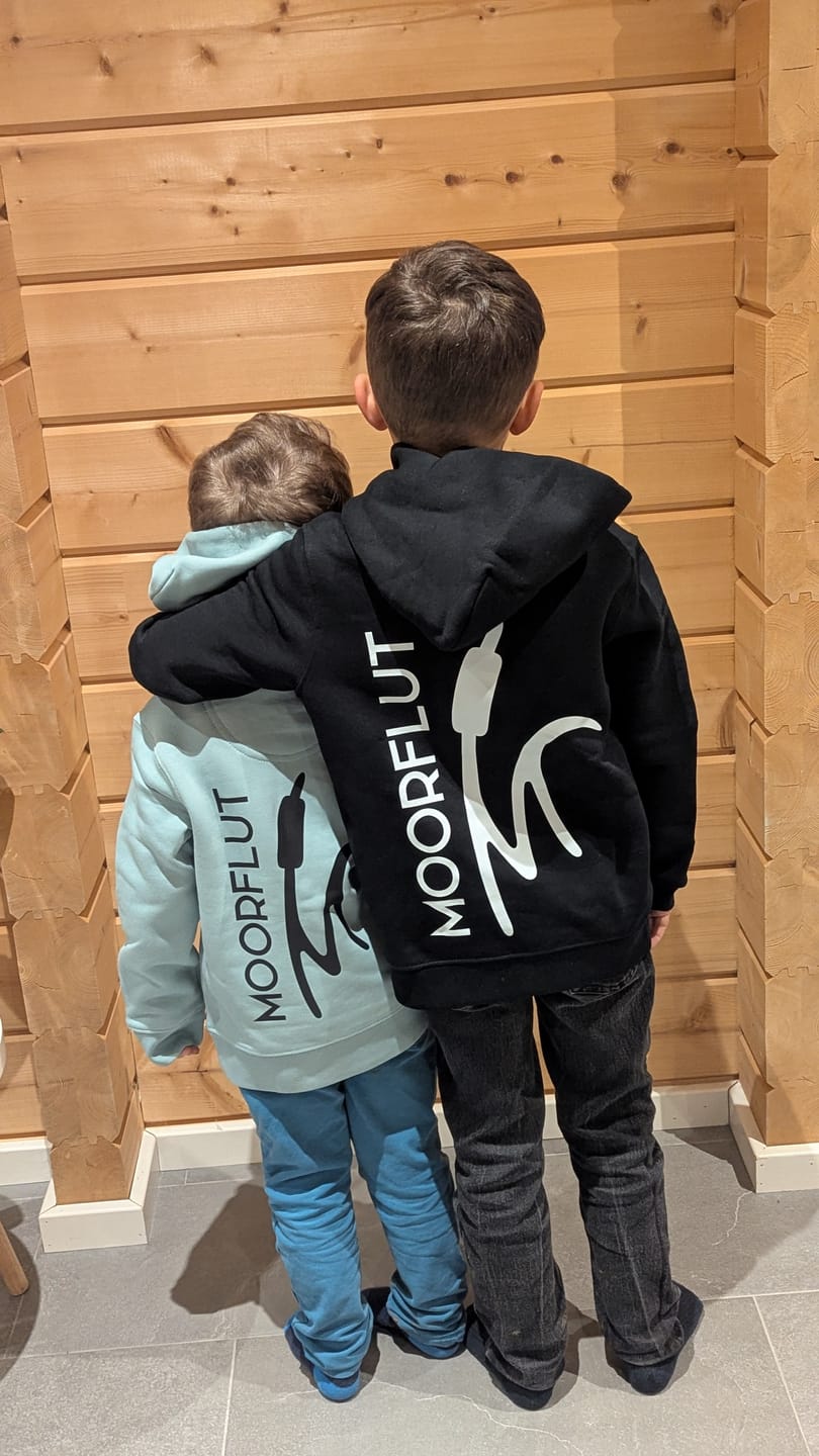 Customer photo review of MOORFLUT Bio Kinder Unisex Hoodie Backprint