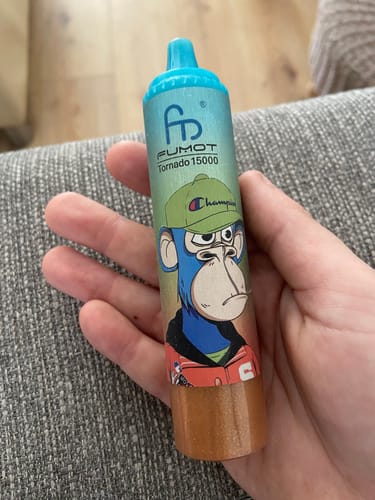 Customer photo review of Fumot - Tornado 15K - Puff Jetable / Vape Disposable 2% Nicotine