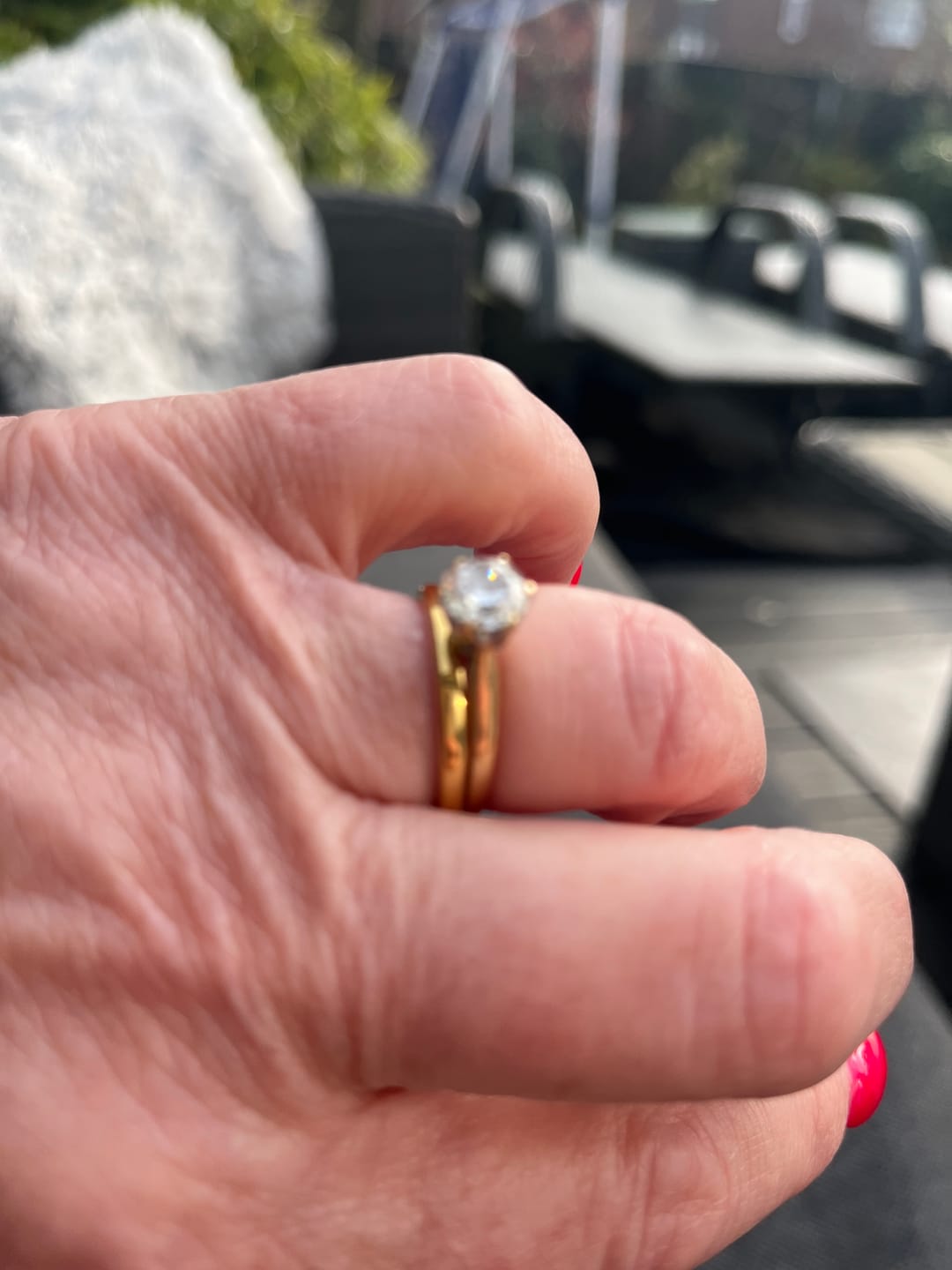 Customer photo review of Gold 2mm Wonder Ring