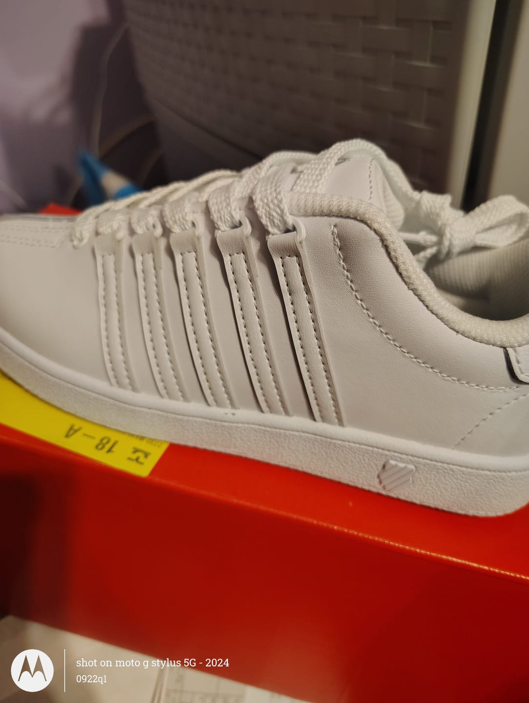 Customer photo review of 83343-101-M | CLASSIC VN | WHITE/WHITE