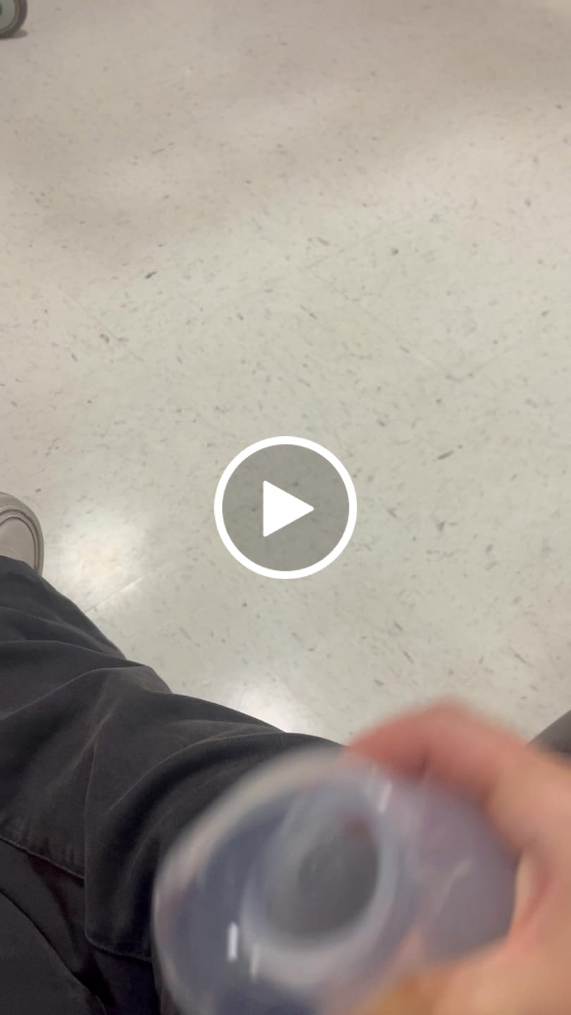 Customer video review of Recolector de leche manual