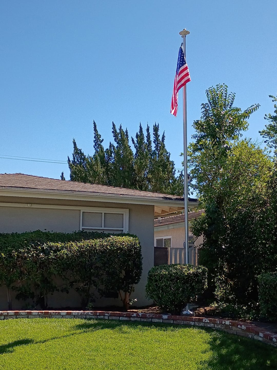 Customer photo review of Ultra Heavy-Duty Home Flagpole