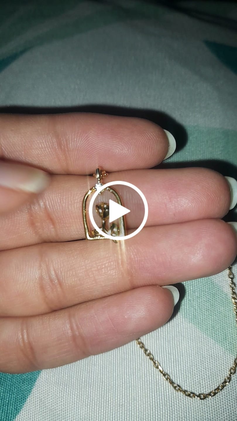Customer video review of Dainty Bloom Frame Pendant Necklace