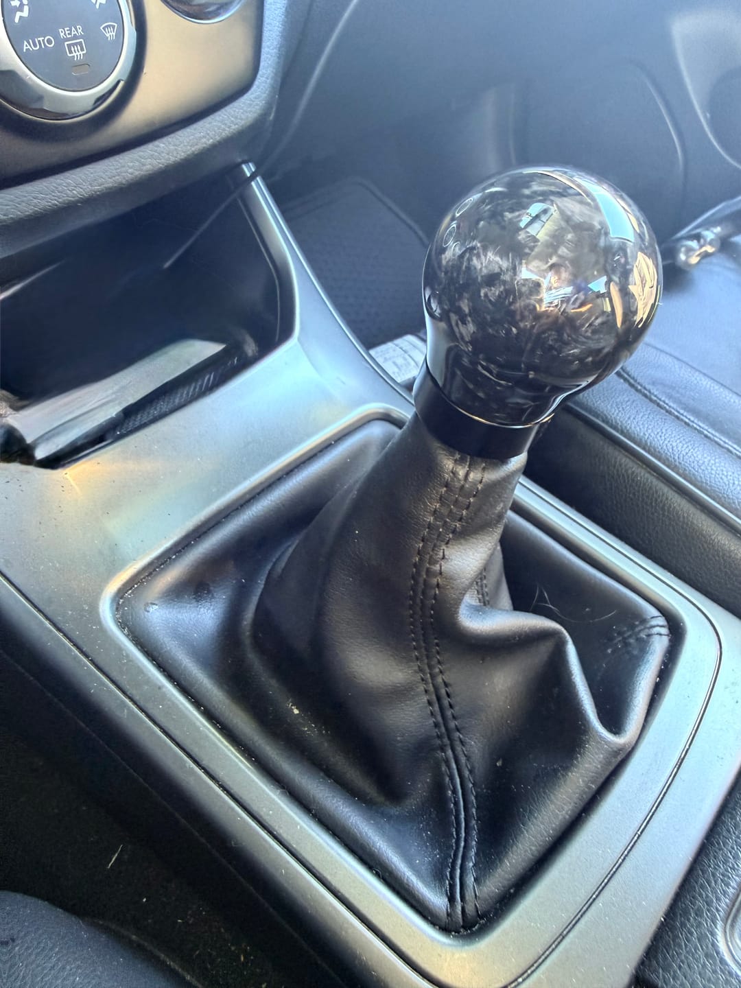 Customer photo review of Weighted Forged Carbon Fiber Shift Knob