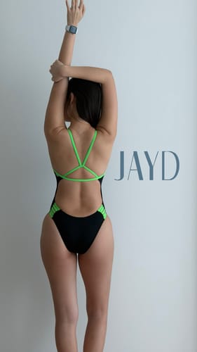 Customer photo review of LENNOX ONE PIECE || Black|Splice