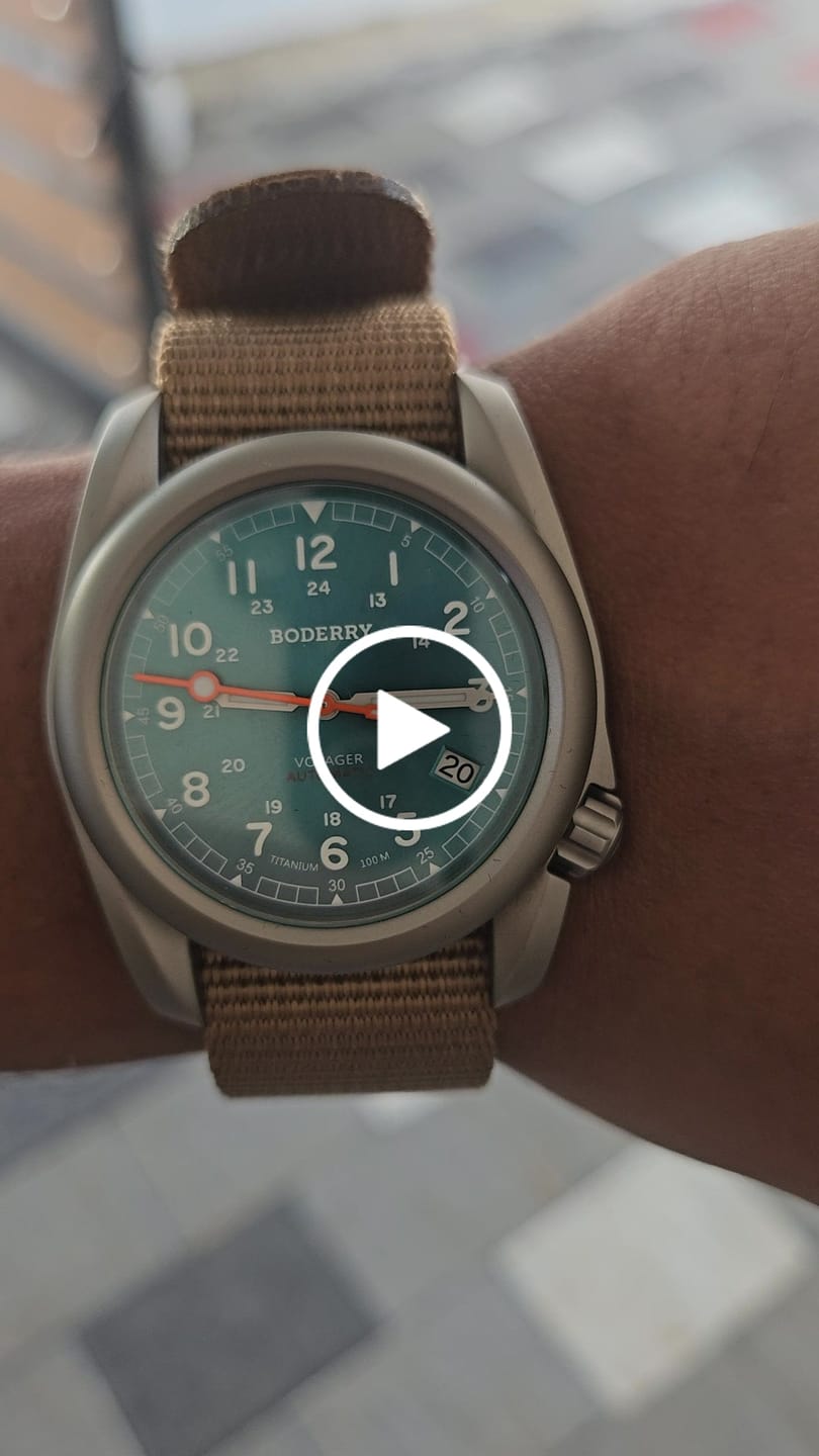 Customer video review of VOYAGER - 100M Waterproof Titanium Automatic Field Watch | Peacock Green