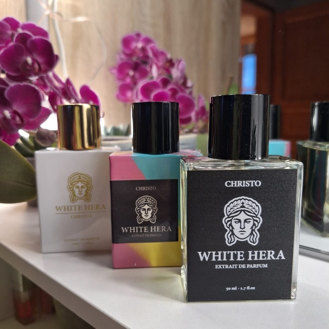 Customer photo review of WHITE HERA - Damen Parfum