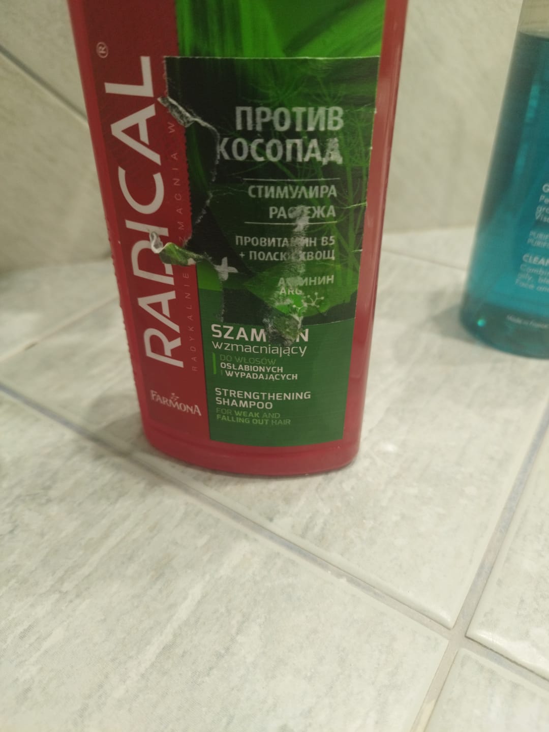 Customer photo review of Шампоан против косопад за увредена и капеща коса Farmona Radical