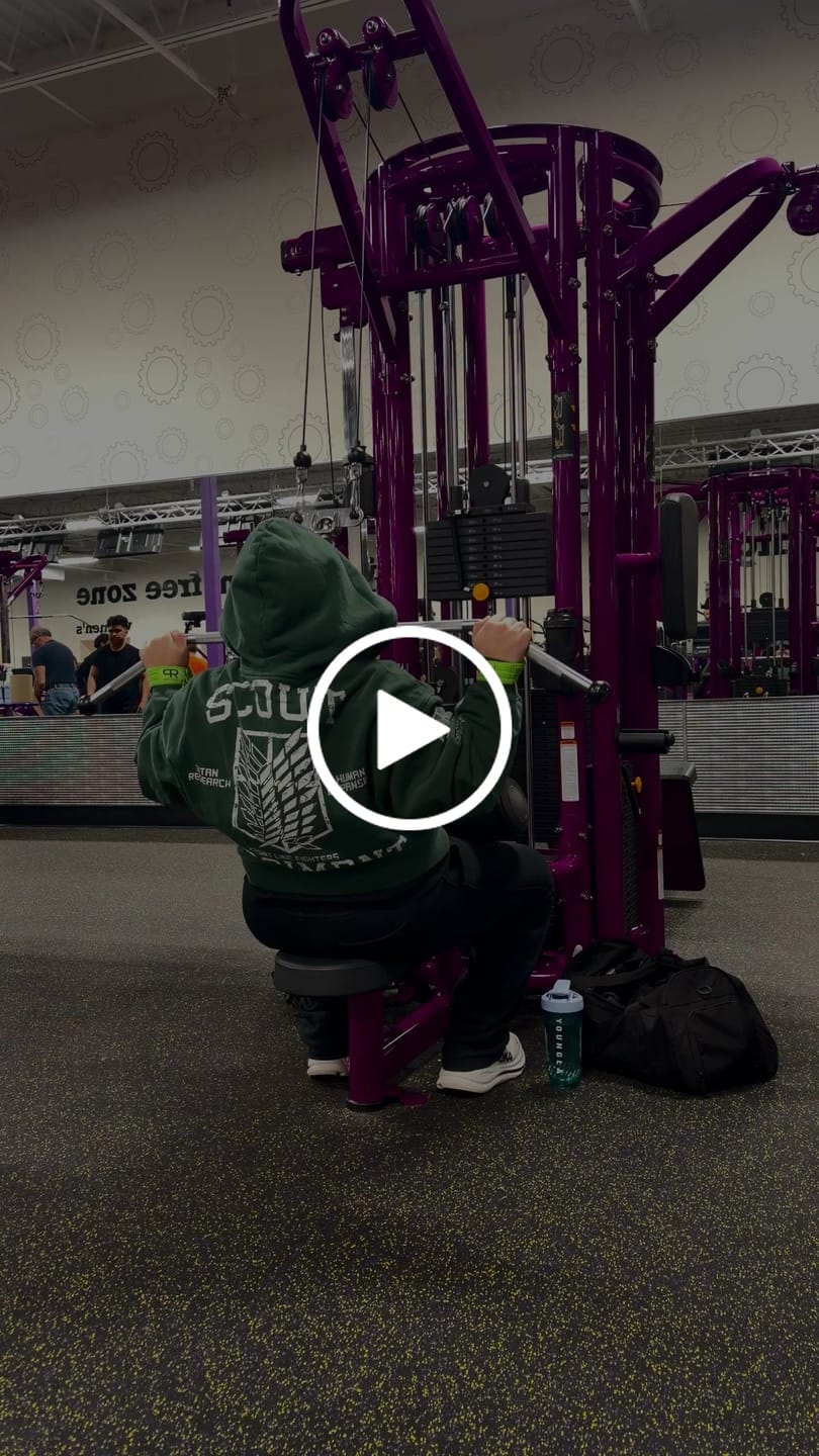 Customer video review of 5138 - AOT©  x YLA Zip-Up Hoodies