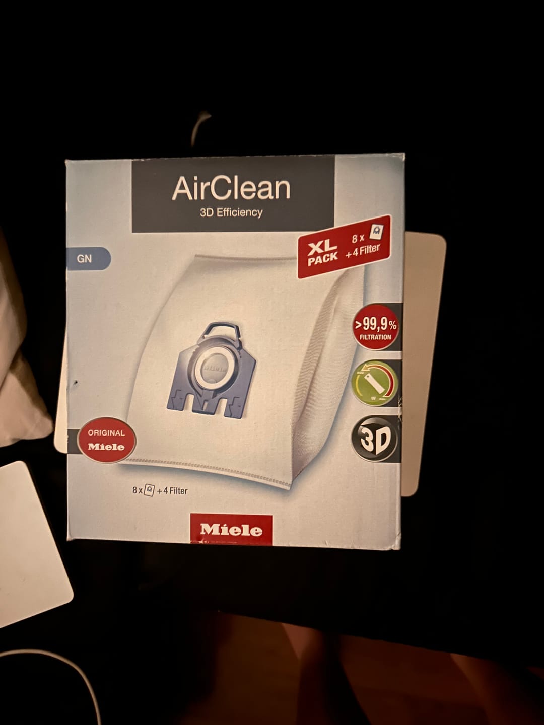 Customer photo review of Miele airclean XL-Pack GN Bag (8 Bags + 4 Filters)