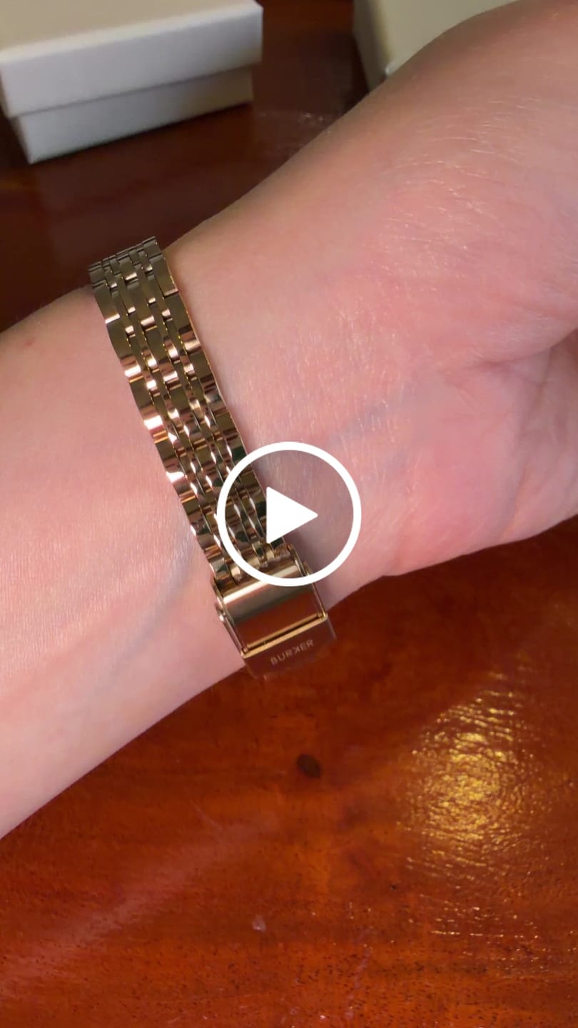 Customer video review of Isabell Petite Gold